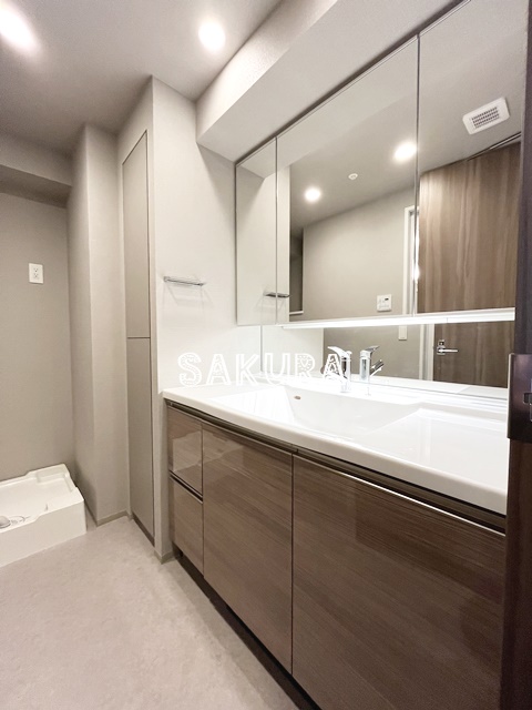 洗面設備　忙しい朝には欠かせない洗面所です♪