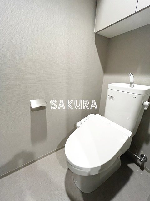 トイレ　落ち着いた色調のトイレです♪