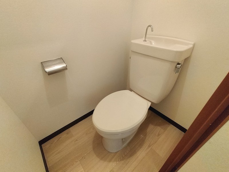 サンパレス21東園田2のトイレ写真