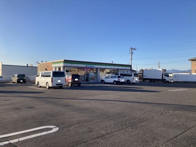 コンビニ　ファミリーマート瑞穂十九条店（コンビニ）まで338m