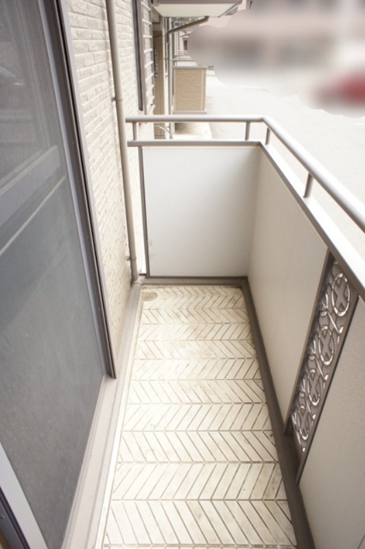 バルコニー　図面と現状に相違がある場合には現状を優先