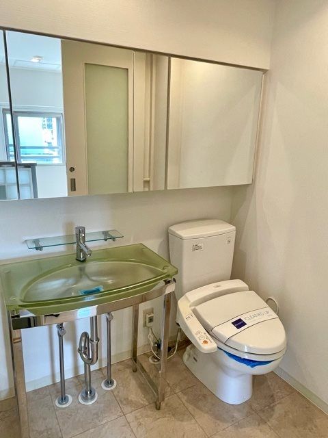 トイレ　トイレ