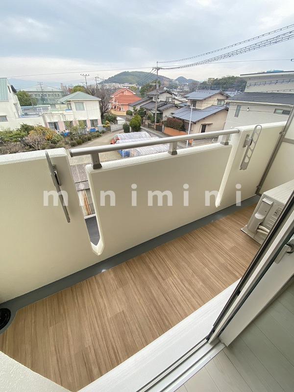 バルコニー　※写真は別号室のものですので現状優先させていただきます。