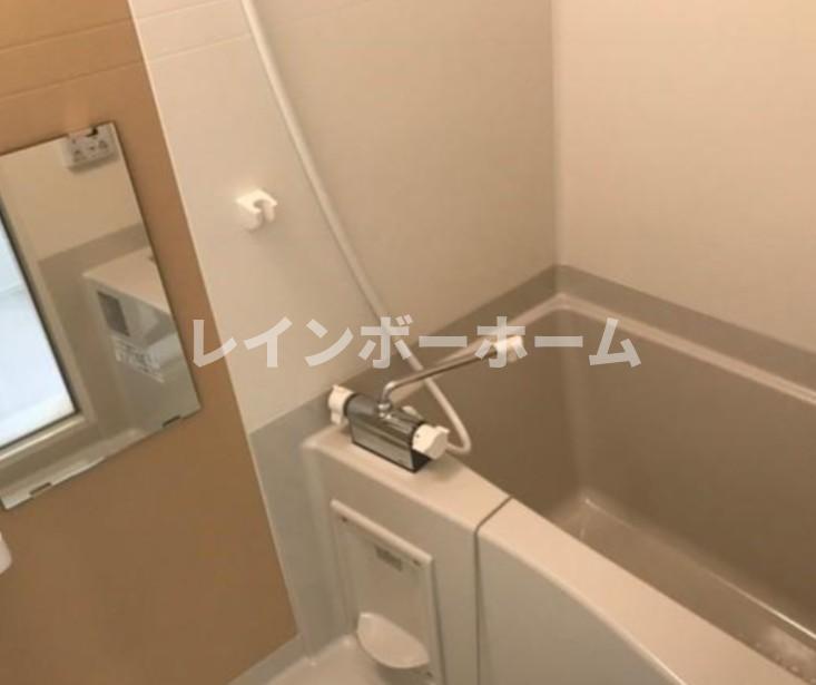 バス・シャワールーム　お風呂で日々の疲れを落としましょう