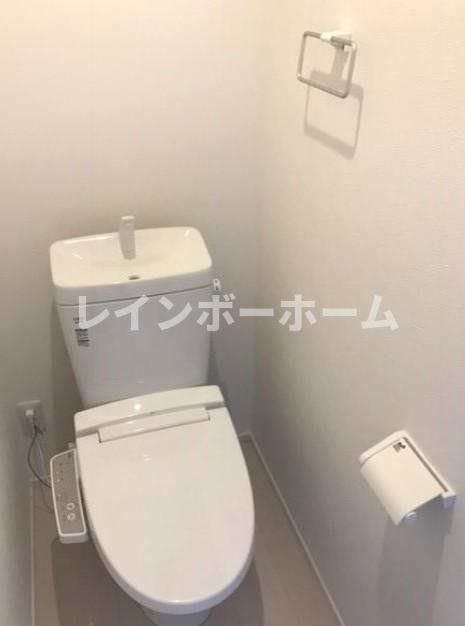 トイレ　落ち着いたトイレです