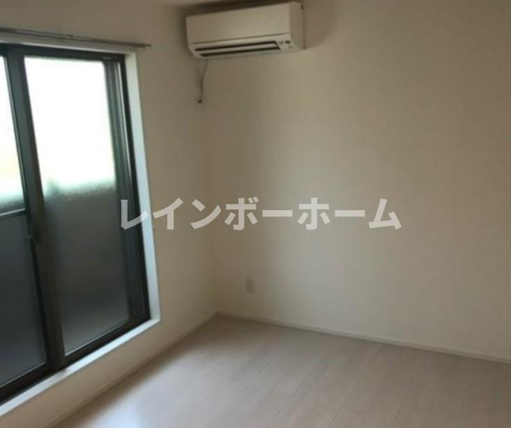 居室・リビング　ゆったり過ごせる居間です