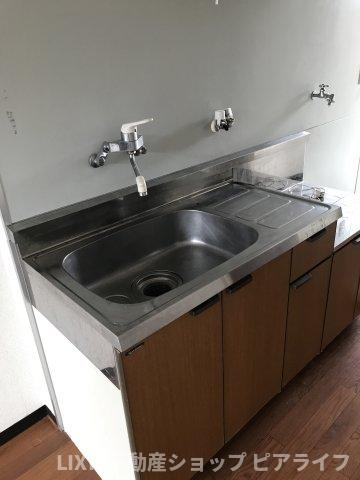 キッチン　※写真は別室です