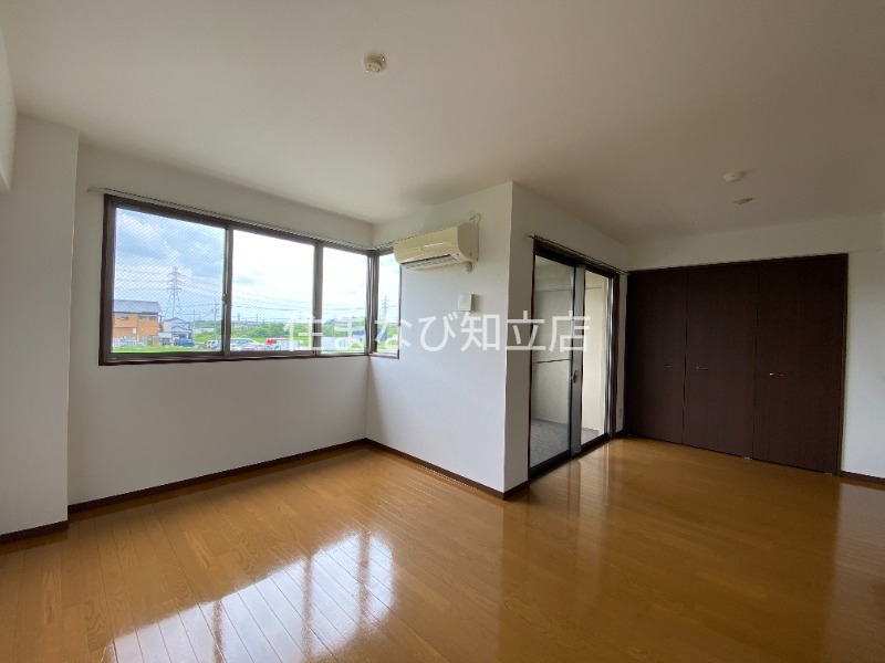 居室・リビング　同型タイプ