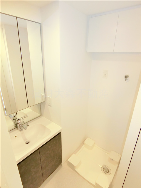 洗面設備　2面鏡の独立洗面台！洗濯機置き場　洗面脱衣所