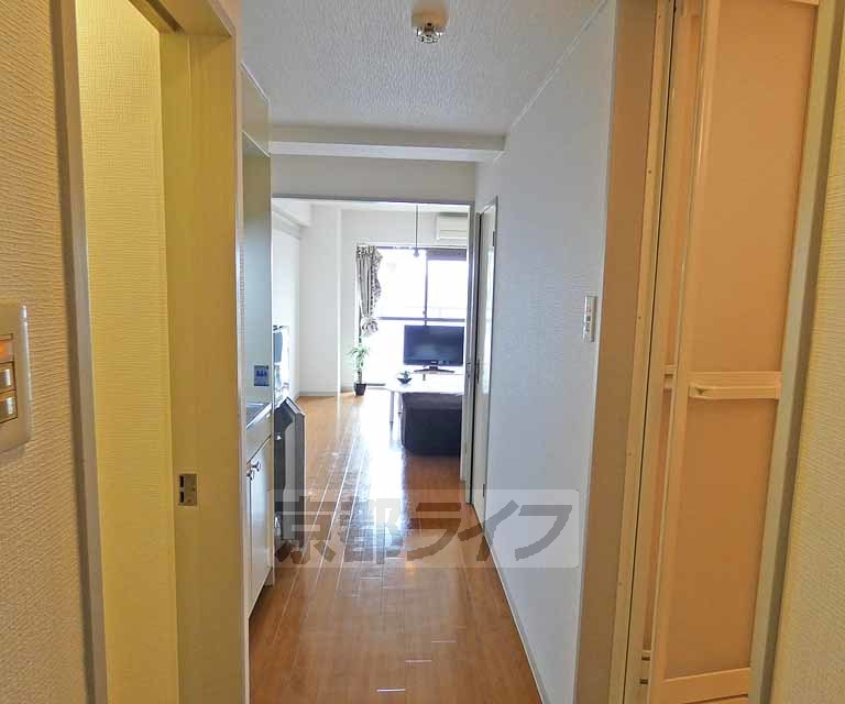 その他部屋・スペース　長い廊下です！