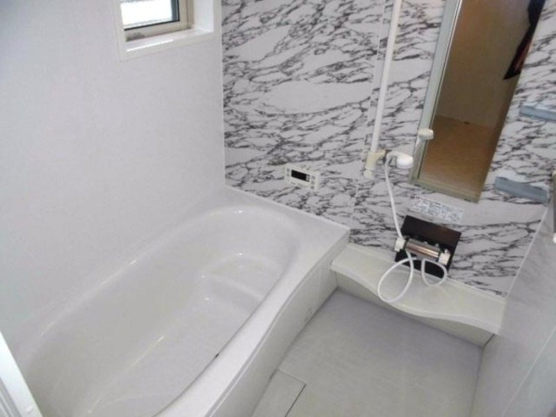 バス・シャワールーム　図面と現状に相違がある場合には現状を優先