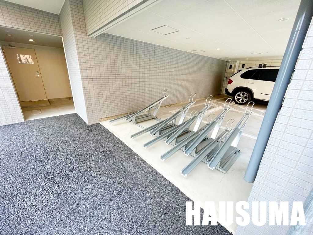 駐車場　駐車場