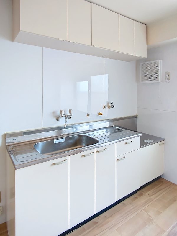 キッチン　写真は別室