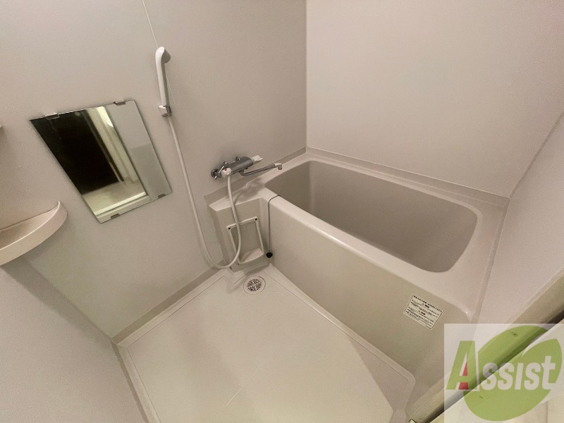 バス・シャワールーム　お風呂になります。一日の疲れを癒してくださいね。