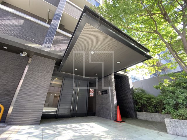 エントランス　レジディア靭公園　エントランス