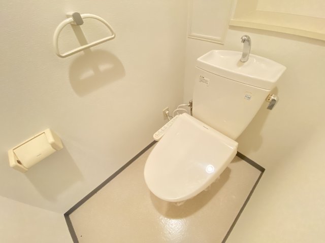 トイレ　同型モデル