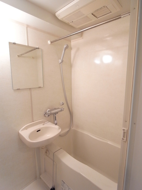 バス・シャワールーム　バス※別部屋参考写真