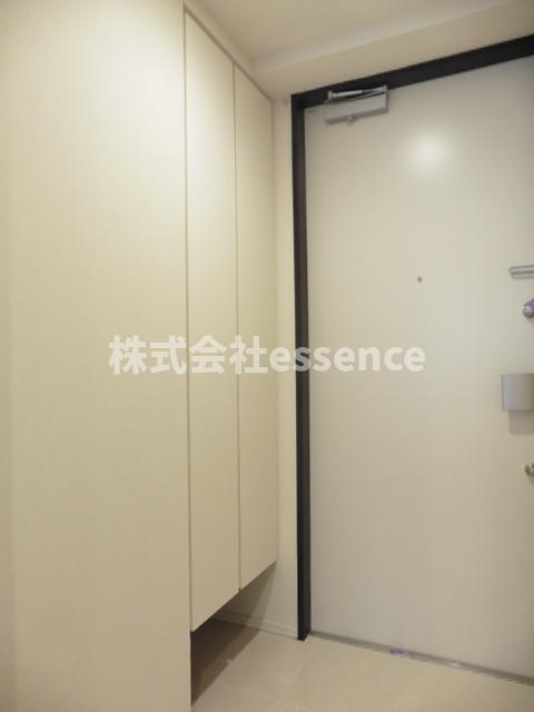 玄関　弊社ではオンライン対応・現地対応可能です♪