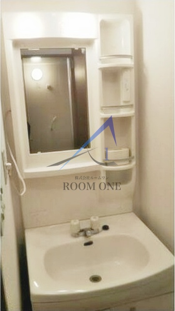 洗面設備　独立洗面台です。