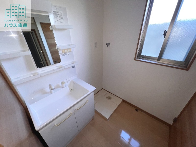 洗面設備　※写真は別号室