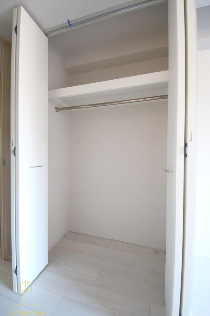 収納　レジュールアッシュ京橋CROSSII