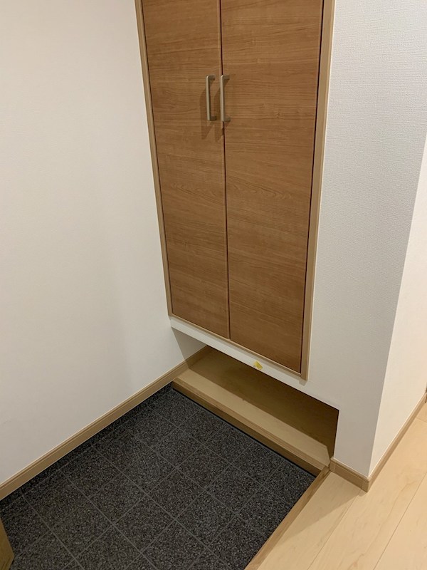 玄関　現況優先