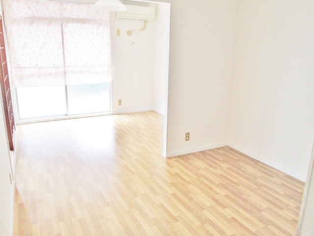 居室・リビング　広々としたリビングです♪