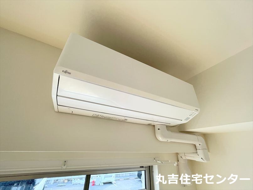 その他設備　エアコン(リビング)