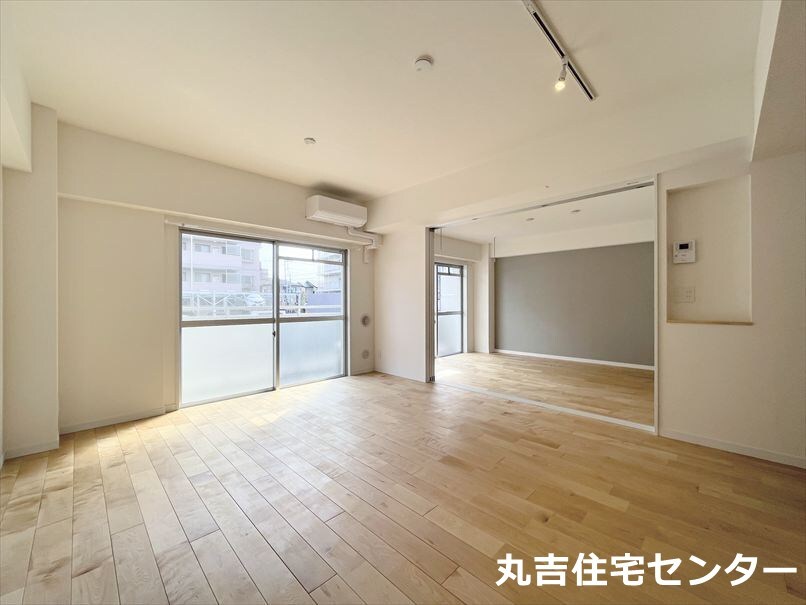 居室・リビング　リビング(13.1帖)