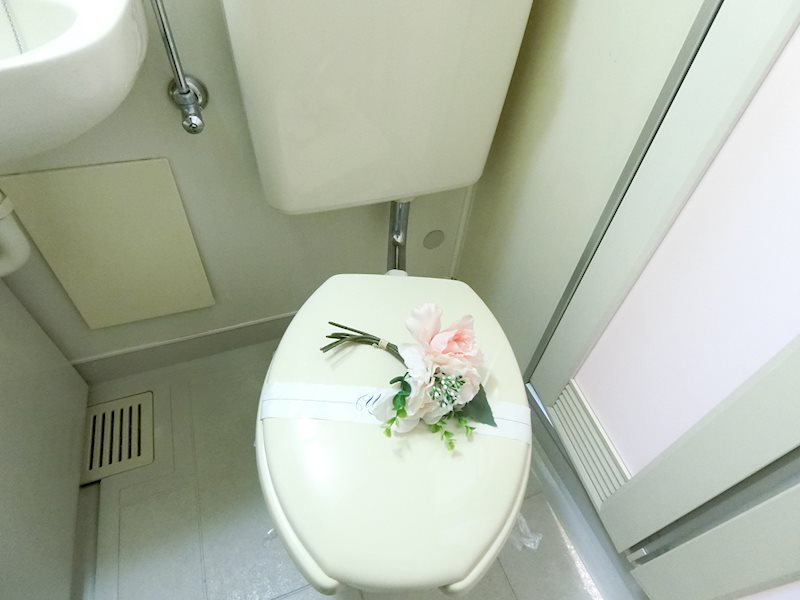 トイレ　ユニットバス内※モデルルーム実施時の写真です