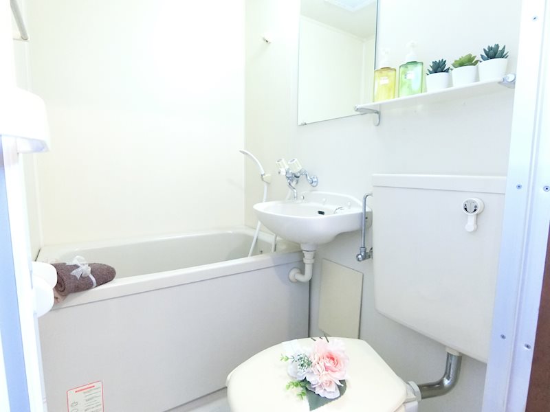 バス・シャワールーム　お掃除簡単ユニットバス※モデルルーム実施時の写真です