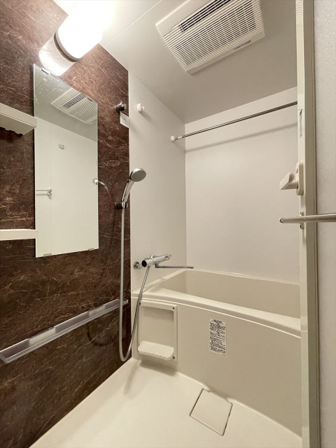 バス・シャワールーム　※同タイプ参考写真