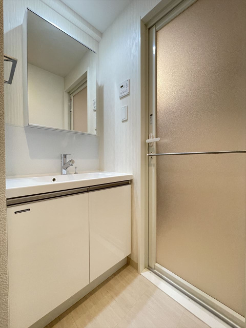 洗面設備　※同タイプ参考写真