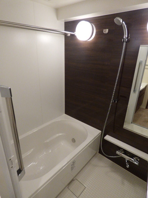 バス・シャワールーム　同タイプ