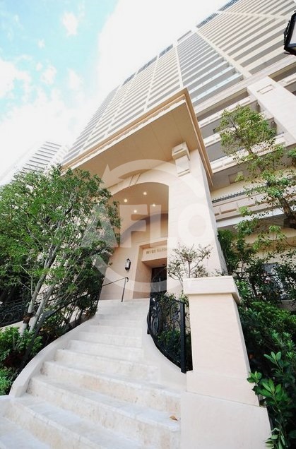 建物外観　なんばセントラルプラザリバーガーデン　高級感のある外観