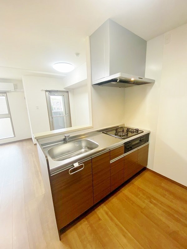キッチン　★システムキッチングリル付き/３口コンロ★