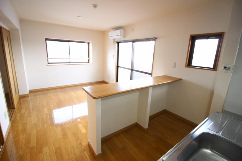 その他設備　リビングはエアコン付き