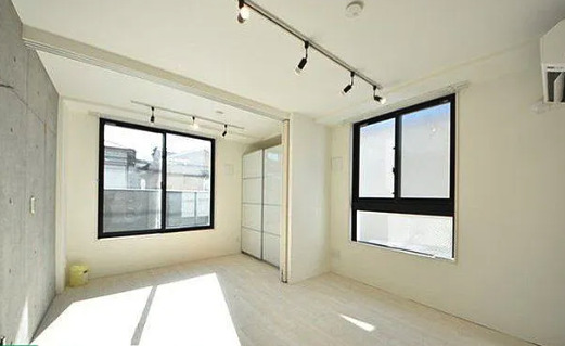 居室・リビング　※別部屋の参考写真です。