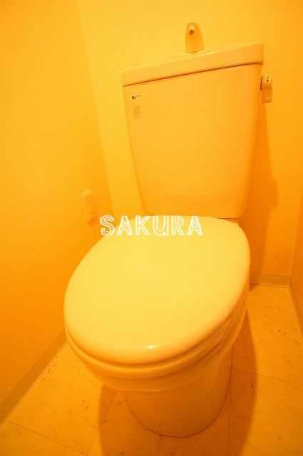 トイレ　清潔感のある水回り♪