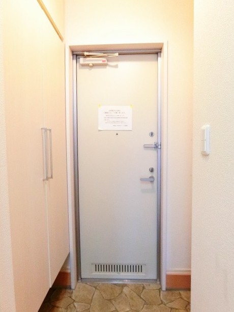 玄関　シューズボックス2ヶ所付きでお気に入りの靴もたっぷり収納でき