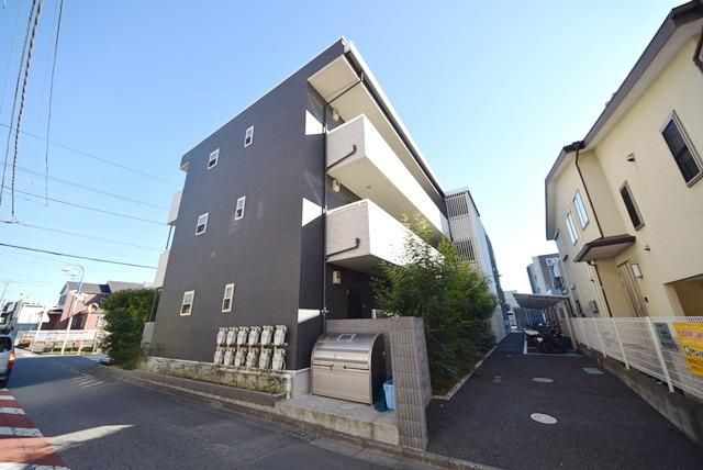 建物外観　★おしゃれなデザイナーズ物件★