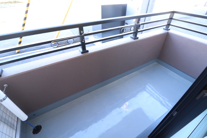 バルコニー　広いバルコニーで外干し可能♪