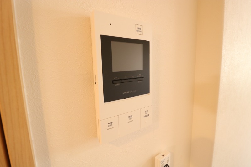 セキュリティ　安心のカメラ付きインターホン♪