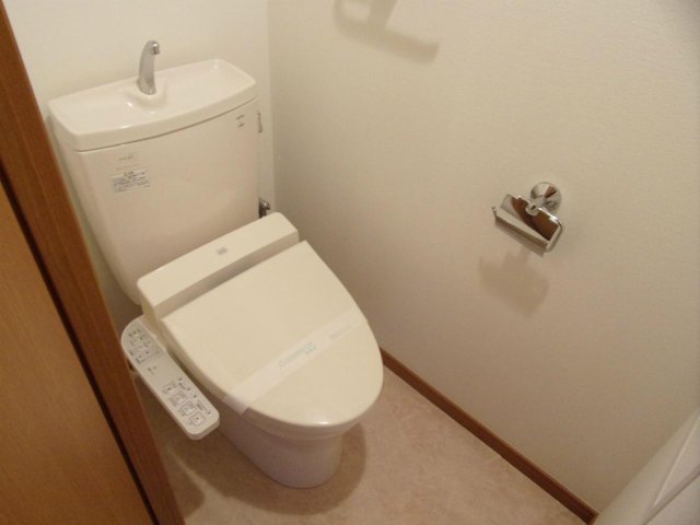 トイレ　別号室参考写真