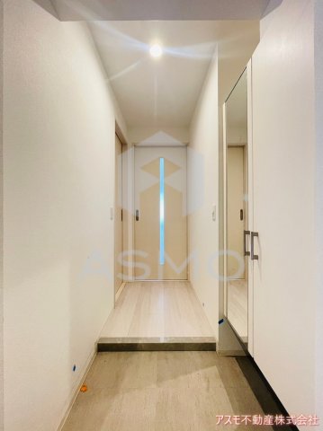 玄関　同マンション別部屋　参考写真