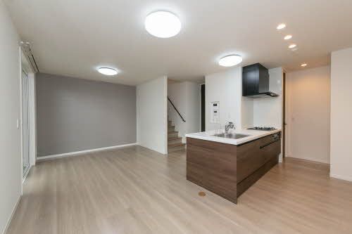 居室・リビング　お部屋全体の雰囲気が伝わってきますね！是非家具の配置などイ…