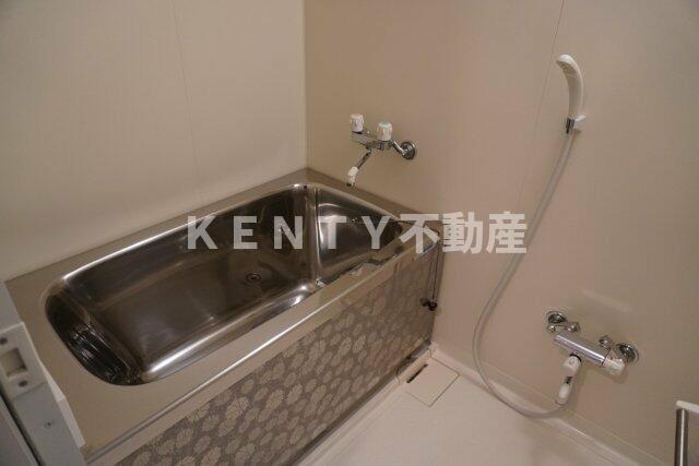 バス・シャワールーム　お風呂で日々の疲れを落としましょう