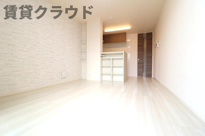 居室・リビング　こちらの居間で趣味の時間をお楽しみください