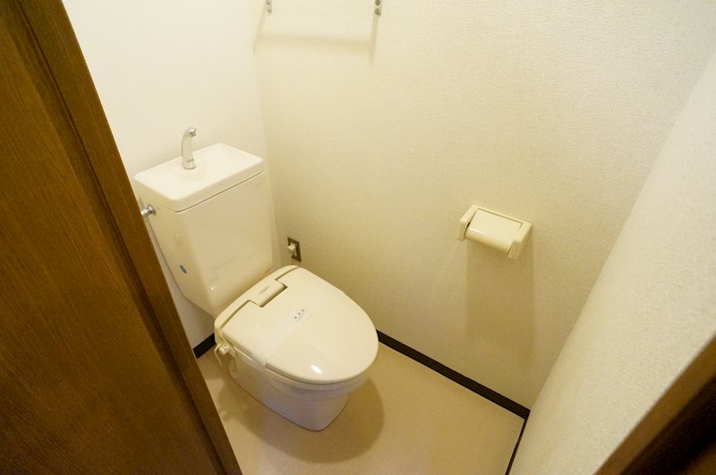 トイレ　203号室