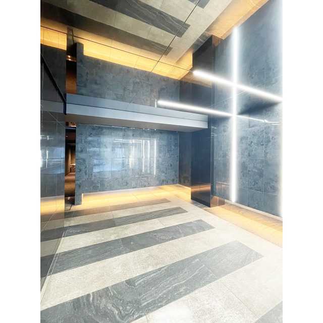 エントランス　建物の内部です